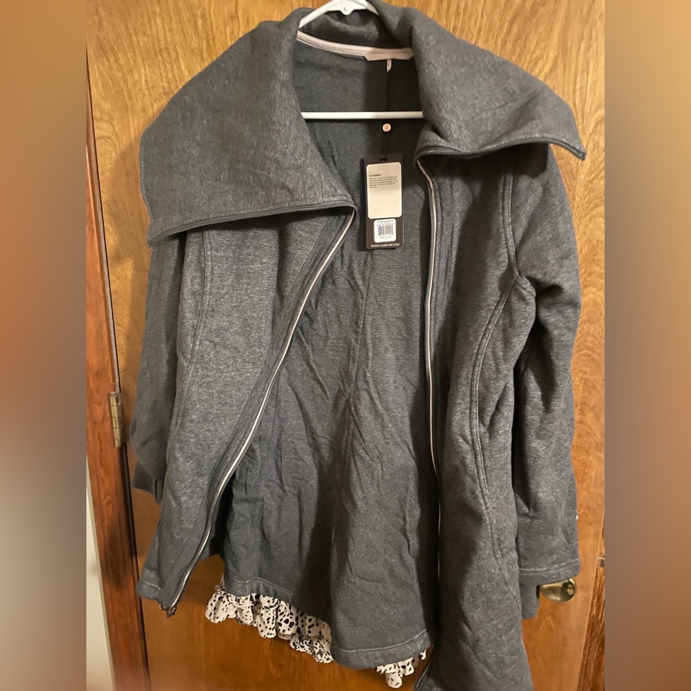 Cala by Carrie underwood nwt